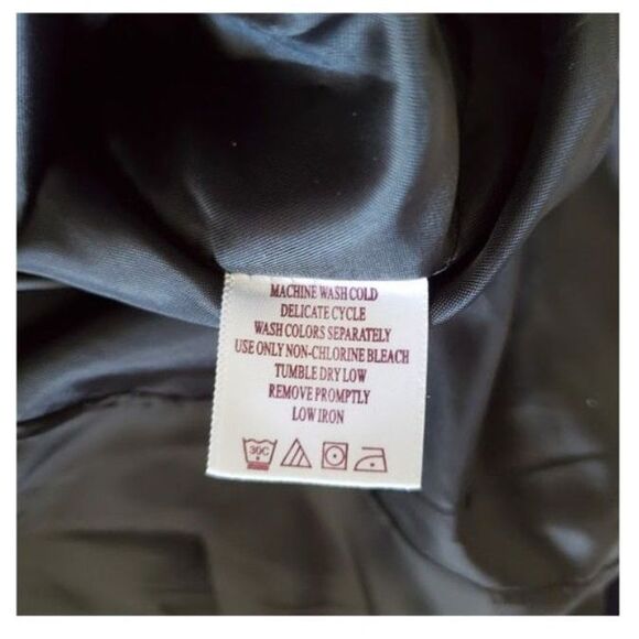 NWT Jessica London Black Velvet Blazer Crest Buttons Plus Sz 14 Classic Festive - Picture 10 of 10